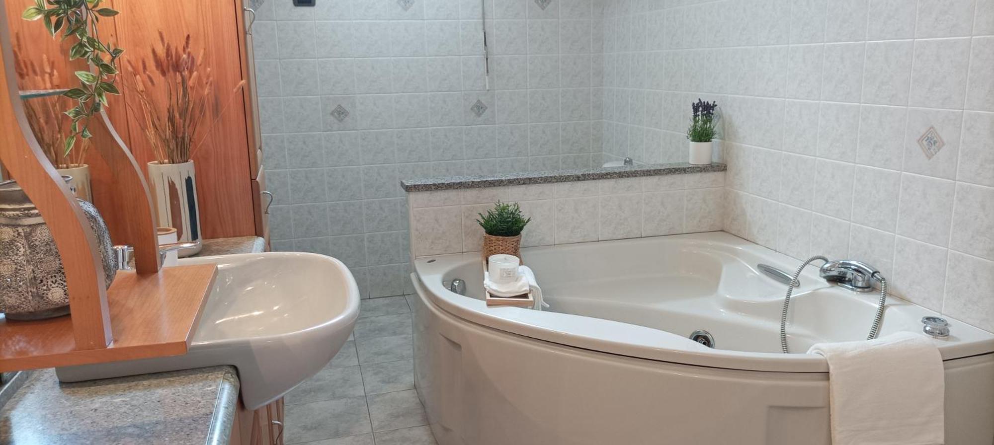 Quick Home Garden Apt Alice Castello ภายนอก รูปภาพ